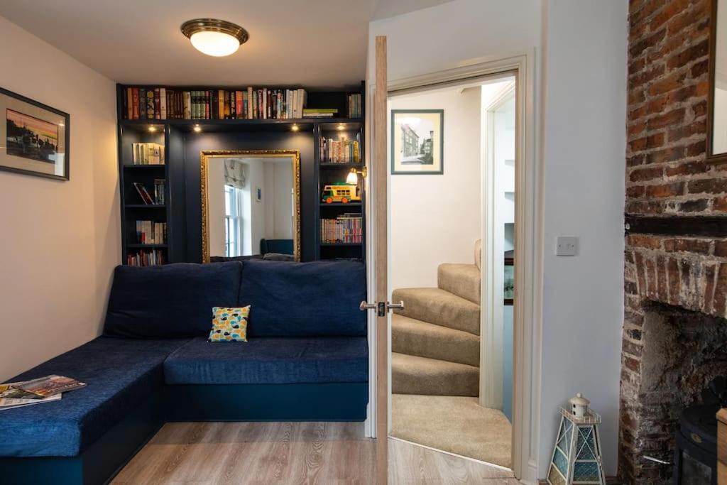 Herring Girl House - Harbourside Property, Sleeps 8 Scarborough Kültér fotó