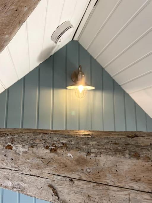 Herring Girl House - Harbourside Property, Sleeps 8 Scarborough Kültér fotó