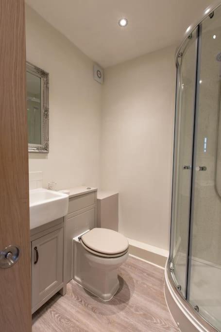 Herring Girl House - Harbourside Property, Sleeps 8 Scarborough Kültér fotó