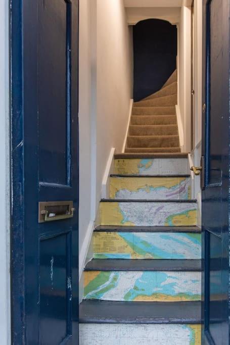 Herring Girl House - Harbourside Property, Sleeps 8 Scarborough Kültér fotó