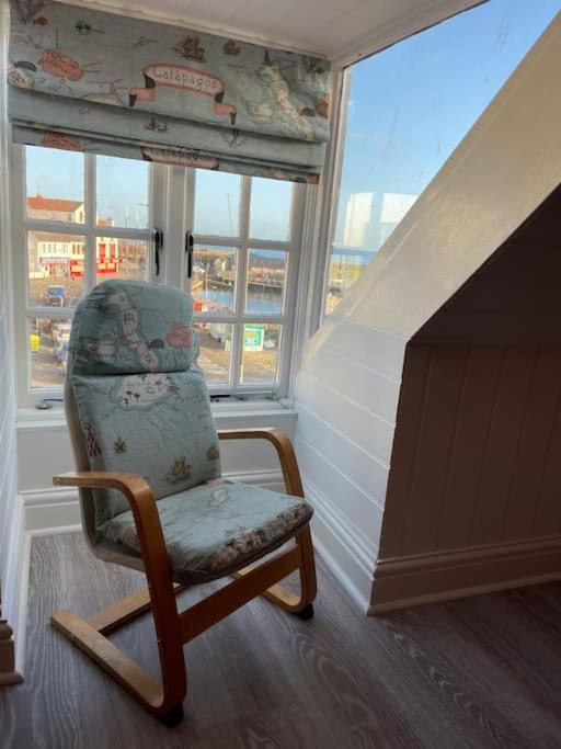 Herring Girl House - Harbourside Property, Sleeps 8 Scarborough Kültér fotó